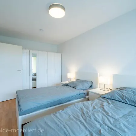 2 Zimmer Mit Balkon, Wohnzimmer Mit Arbeitsplatz, Zentral, Top! Furstenwalde