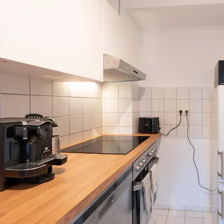 Apartment 2 Zimmer Mit Balkon, Wohnzimmer Mit Arbeitsplatz, Zentral, Top! Furstenwalde