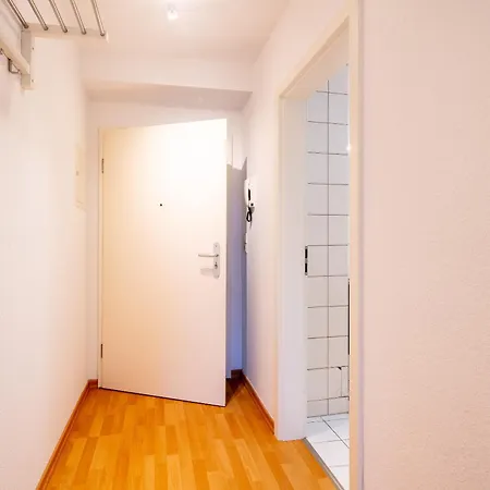 2 Zimmer Mit Balkon, Wohnzimmer Mit Arbeitsplatz, Zentral, Top! * Furstenwalde